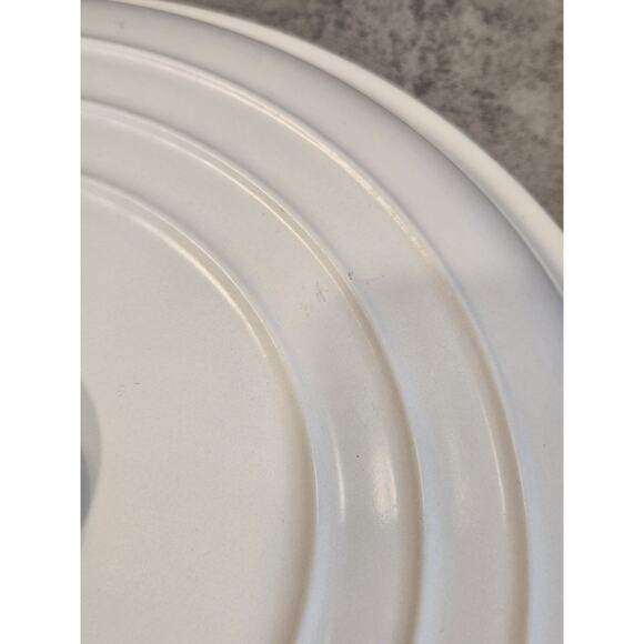 Le Creuset 12" diameter #30 LID ONLY Off White EUC Black Knob Made In France - Picture 4 of 8